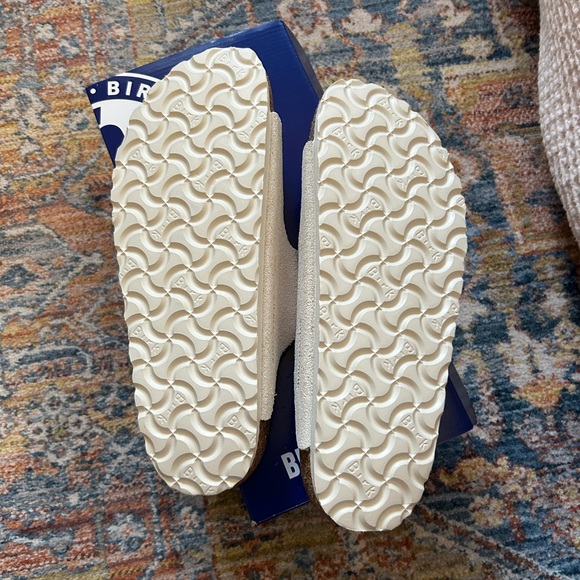 NWT Birkenstock Suede Arizona - Picture 3 of 4